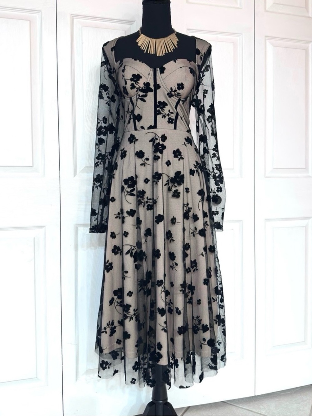 JJ HOUSE ~ Elegant Black Midi Lace Shell Floral Dress fully lined size XL